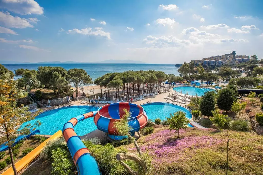 Aria Claros Beach and Spa Resort